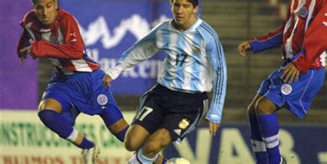 Un hincha de Argentinos compró el arco en el que Messi marcó su primer