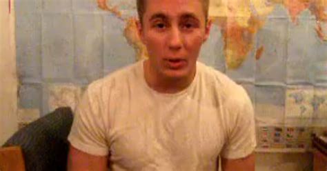 G Soldado Se Assume Gay No Youtube Ap S Fim Do Dont Ask Dont Tell Not Cias Em Mundo