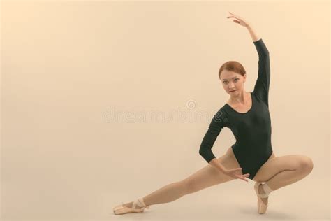 Full Body Shot Of Woman Ballet Dancer Ready To Dance Stock Photo