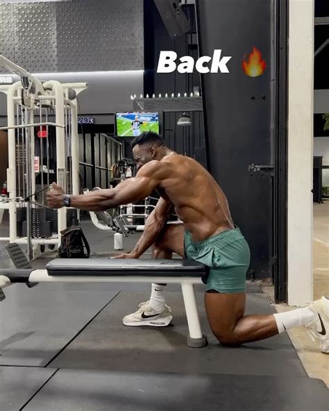 Coach Rambo 🦍🇨🇲 Back Workout 🥵🔥 Save And Share Here Are Some Of My