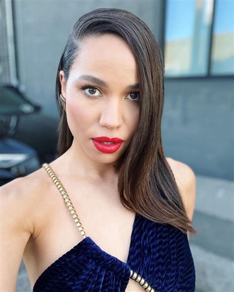 Jurnee Smollett Biography Height And Life Story Super Stars Bio