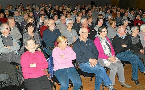 Salle Comble Pour La Troupe Donanaise Le T L Gramme