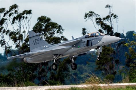 Após 16 anos de espera FAB recebe primeiros caças F 39 Gripen Airway