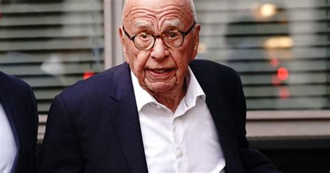 Rupert Murdoch 92 Steps Down As Chairman Of Fox And News Corp After