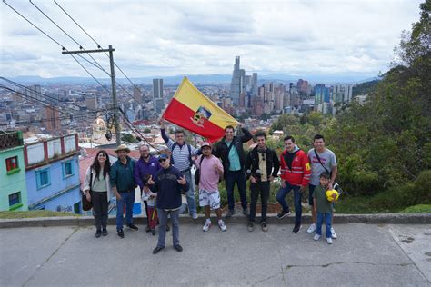 Con laboratorios de cocreación comunitaria se tejen Barrios Vivos