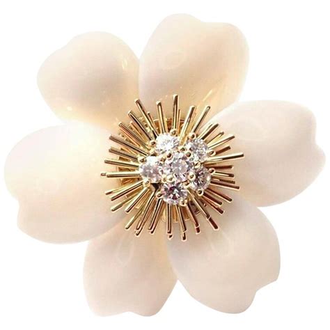 Van Cleef And Arpels Rose De Noel Diamond White Coral Flower Yellow