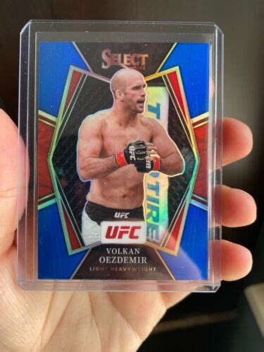 Volkan Oezdemir Premier Level Blue Prizm Panini Select Ufc