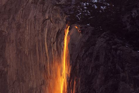 Horsetail Fall | Yosemite National Park | TravelYosemite.com