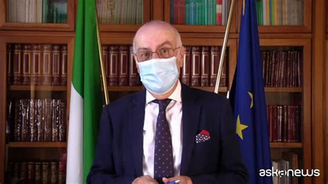 Covid Rezza giù Rt e incidenza ma serve prudenza e vaccinare