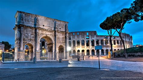 Il Colosseo E Larco Di Costantino Al Tramonto