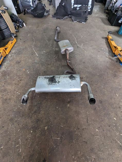 Exhaust Muffler W Pipe Ford Escape Cv Z A D