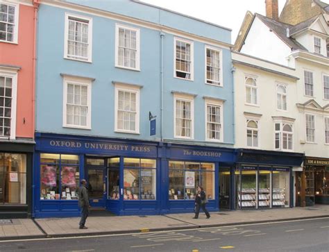 Oxford University Press Bookshop High © David Hawgood Geograph