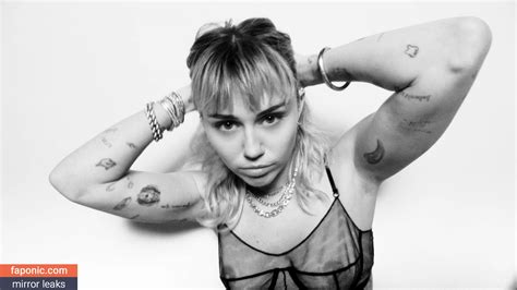 Miley Cyrus Aka Mileycyrus Nude Leaks Onlyfans Photo 1091 Faponic