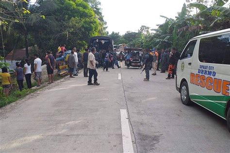 2 Kabilang Buntis Na Babae Patay Sa Banggaan Sa Negros Occidental Abs Cbn News