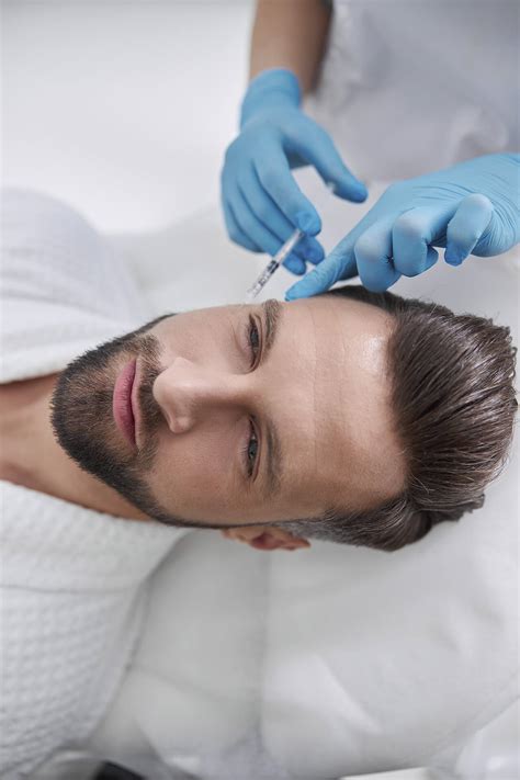 Masculinización facial en Sevilla Clínica Chadó