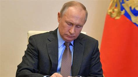 Russia President Vladimir Putin Signs Revised Nuclear Doctrin Joe Biden