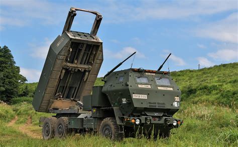 The Ukrainian Armed Forces made wooden replicas of HIMARS and forced ...