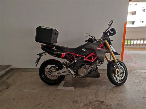 Low Mileage Aprilia Dorsoduro Factory Abs Class Motorcycles