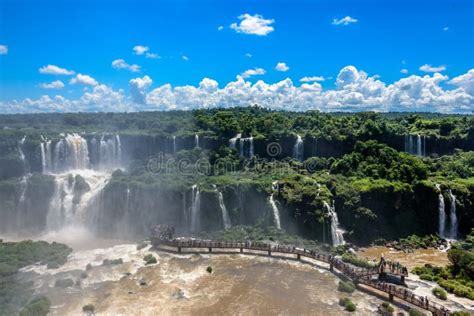 Vista Aérea De La Cascada De Las Cascadas De Las Cataratas Del Iguazú