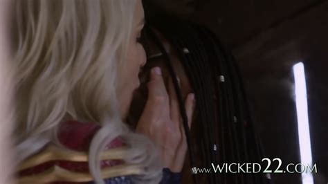Captain Marvel And Two Interracial Lesbian Babes Eating Cunts
