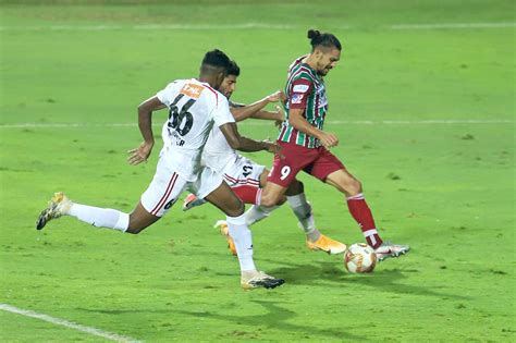 Isl Atk Mohun Bagan Beat Northeast United Fc To Book Spot