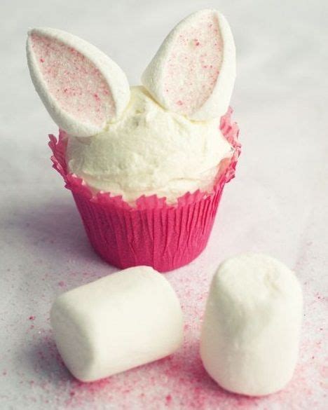 Pin Tillagd Av Kenda Davis Peat P Bunny Ears Cupcakes Bakning