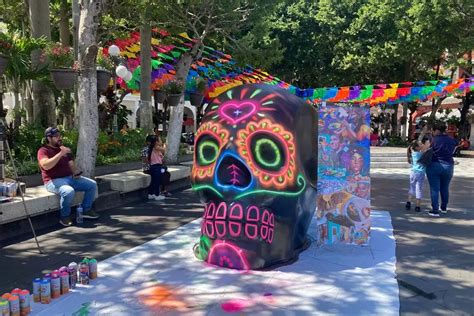 Listas las 4 calaveras en el zócalo de Veracruz una brillará en la