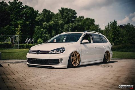 Tuning Volkswagen Golf GTD Variant Mk6 left side and front