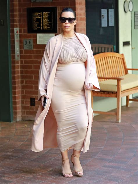 Photo Kim Kardashian Enceinte Quitte Un Cabinet M Dical Beverly