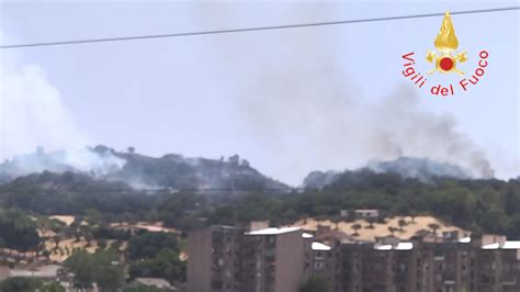 Caldo Torrido In Calabria Numerosi Incendi In Tutta La Regione La