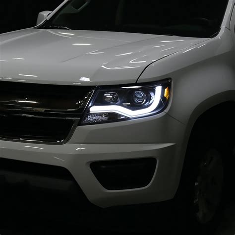 Spec D Chevy Colorado With Factory Halogen Headlights Matte