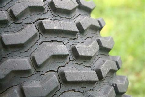 Tire Dry Rot Causes & How to help prevent? | Updated in 2024