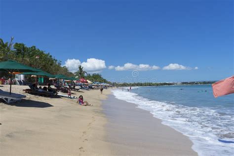 Playa En Bali Indonesia De Kuta Fotograf A Editorial Imagen De