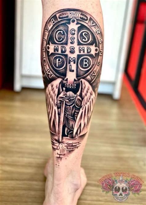 Tatuagem na panturrilha medalha de São Bento Car Tattoos Sleeve