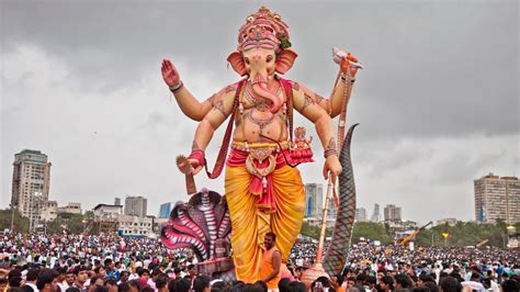 5 Best Pandals In Mumbai You Need To Visit This Ganesh Chaturthi