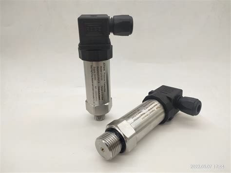 4 20mA Stainless Steel Pressure Transducer Sensor For Oil Fuel Air