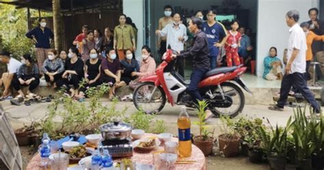 bo ba cho vao sua khien cha va ba noi tu vong xu  nao