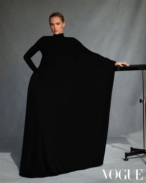 ZOEY DEUTCH for Vogue Magazine, Thailand September 2022 – HawtCelebs