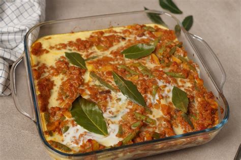 Bobotie Zuid Afrikaanse Gehaktschotel Worstenbrood Wijn