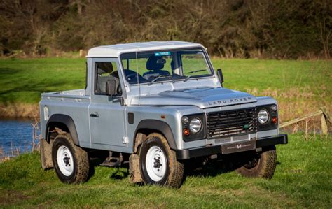 Land Rover Defender Pick Up Owner Miles Cp Rxz