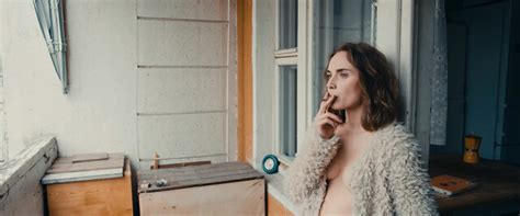 Nude Video Celebs Darya Plakhtiy Nude Falling 2017