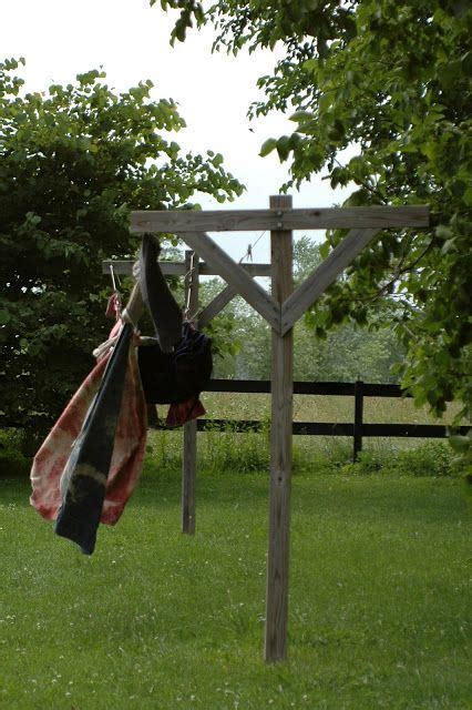 I Want To Figure Out How To Build This Old Farm House Clothes Line