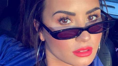 Demi Lovato Posa En Bikini Y La Critican En Las Redes