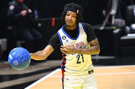 British Rapper 21 Savage Warms Up At The 2023 Ruffles All Star