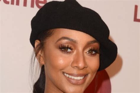 Ilia Calderón To Be Univisions First Afro Latina Evening News Anchor