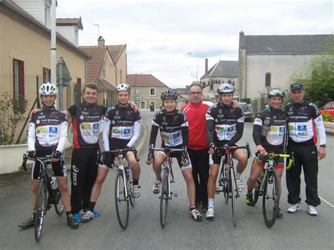 Une équipe Du Ccvv Au Tour Entre Somme Et Loire Club Cycliste