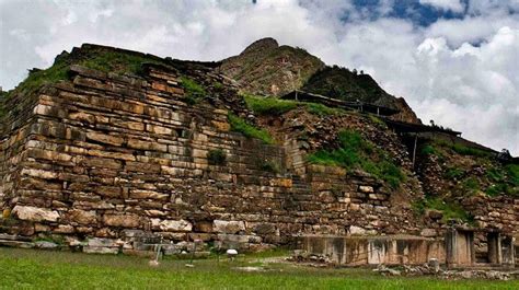 Chavin de Huantar - Top World Images | Archaeological Sites in Peru