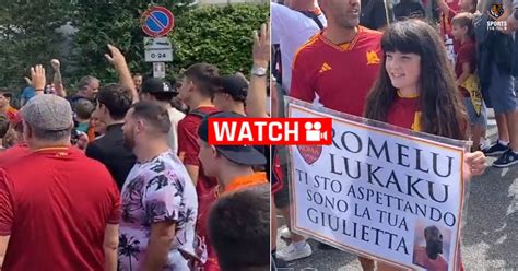 WATCH: Hundreds of Roma fans gather to welcome Romelu Lukaku at airport