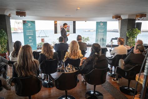 III Encuentro del Club Cámara “aborda el impacto económico global y