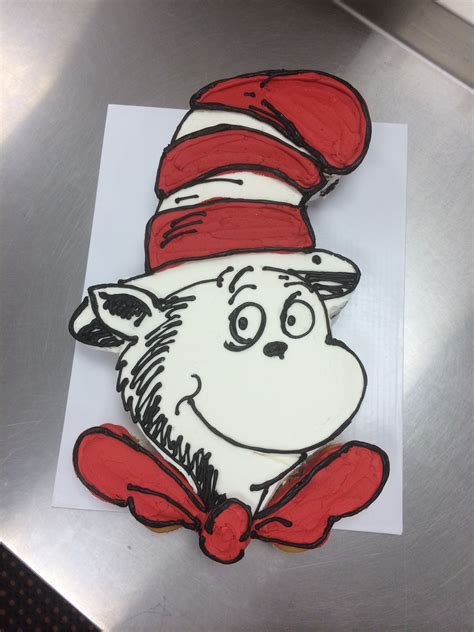 Dr Seuss Cat In The Hat Cupcake Pull Apart Cake Themed Cupcakes Pirate Birthday Cake